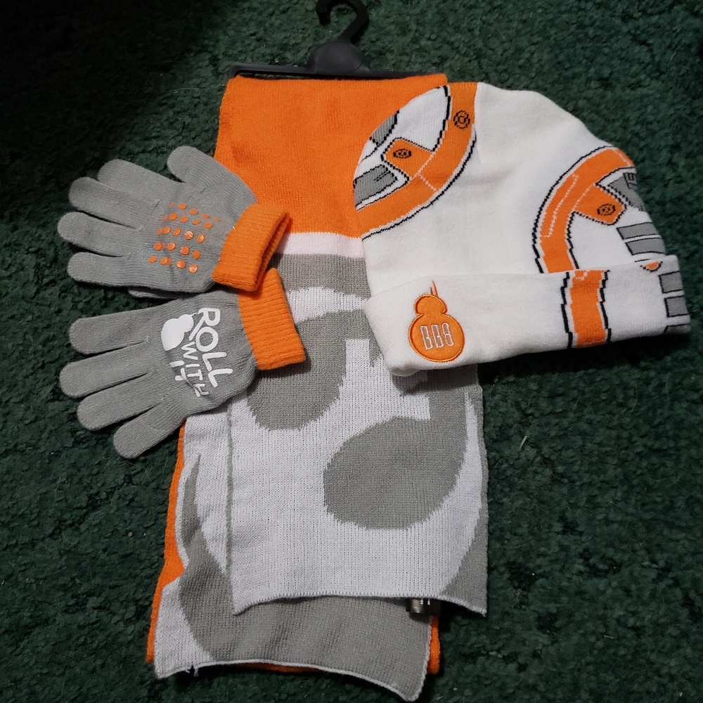 BB8 Star Wars Hat, Gloves & Scarf Set